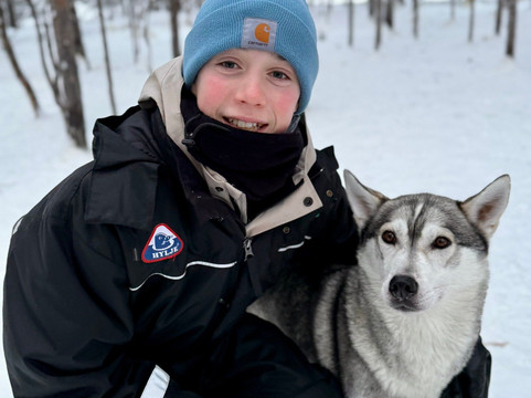 Happy Huskies-伊瓦洛必去景点