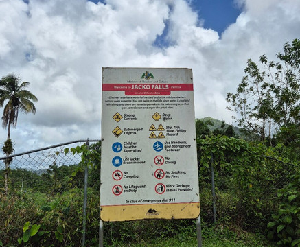 Jacko Falls-Morne Trois Pitons National Park必去景点