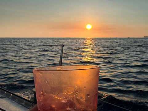 Serendipity Charters-Sailing Costa Rica-Playa Flamingo必去景点