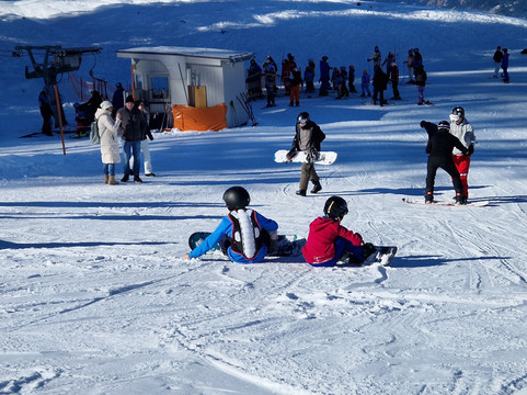 Skischule Rot Weiß Rot-圣约翰彭高/阿尔卑斯山村必去景点