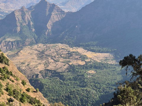 Simien Ethiopia Trekking by TAZ-Debark必去景点