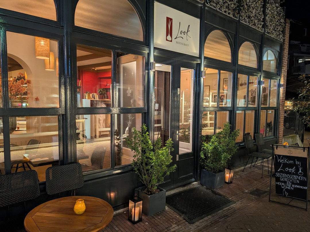 Restaurant Look
