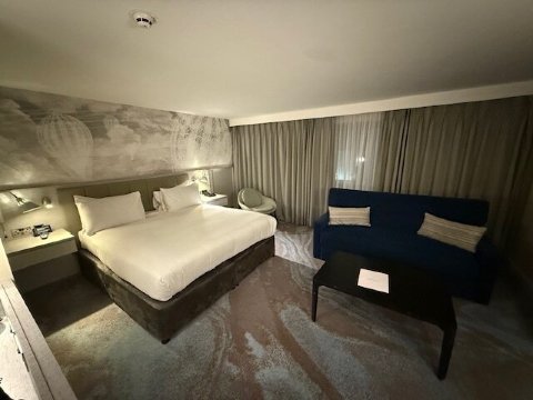 希尔顿切斯特逸林酒店-客卧