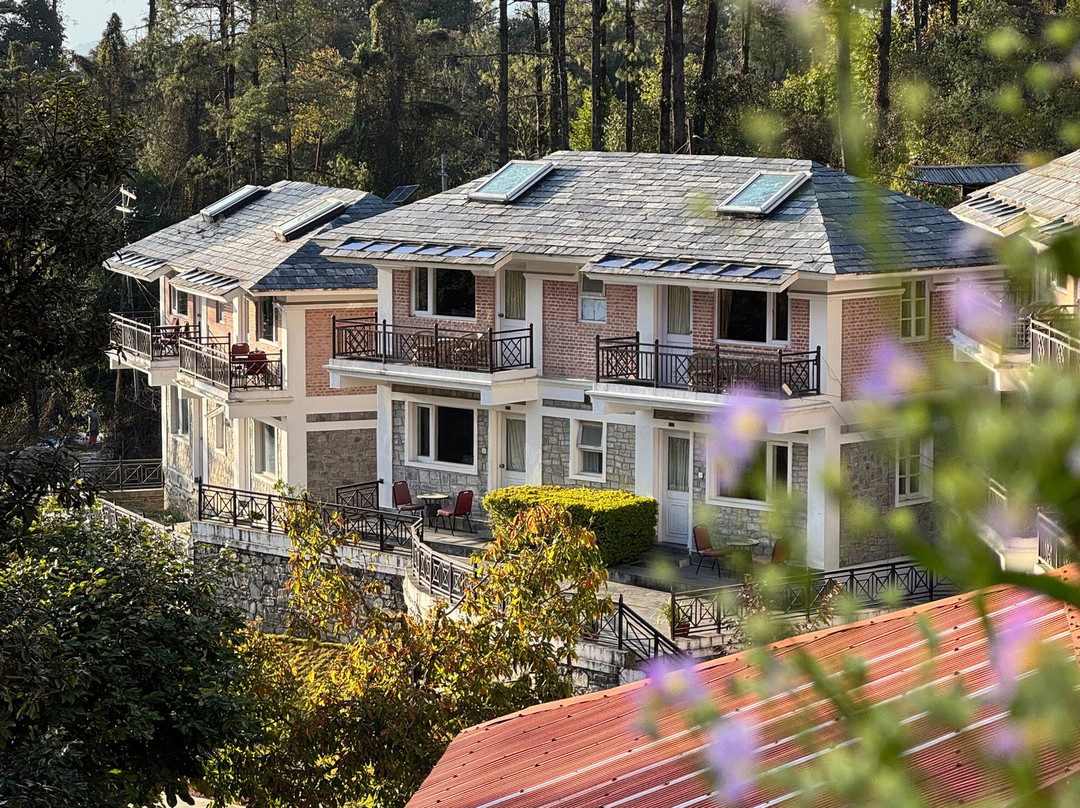 瑟琳尼度假村主图