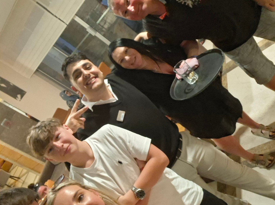 赛德温德姆华美达度假村主图