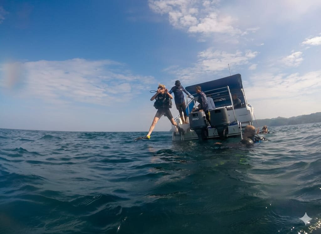 亚洲天堂浮潜-奈阳必去景点