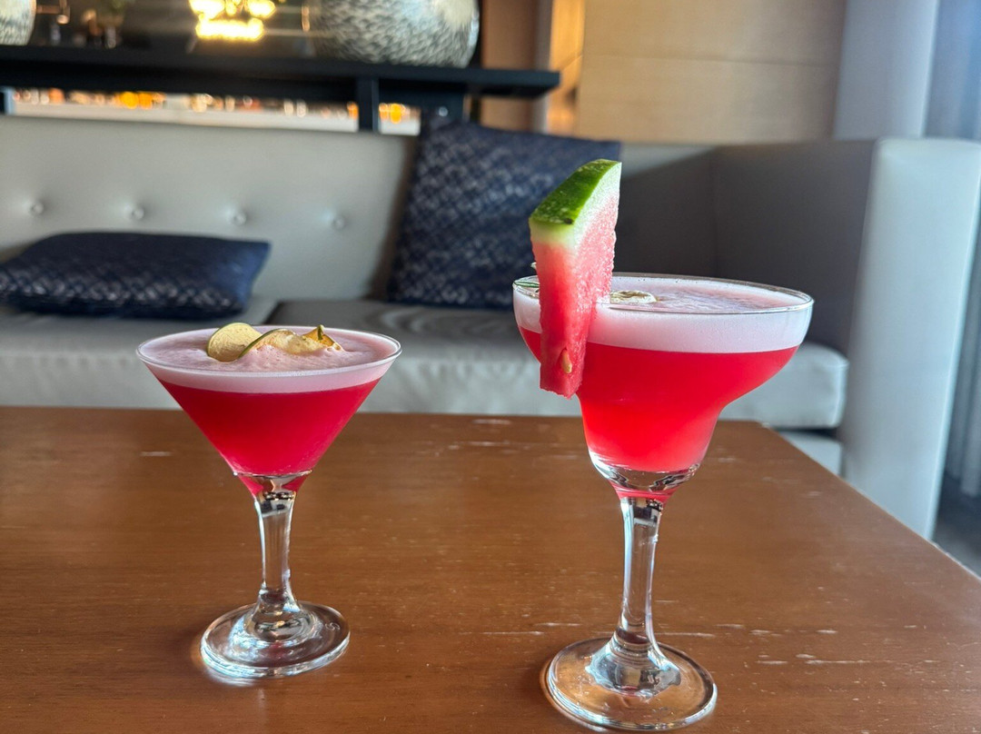 贝莱克海滩度假酒店主图