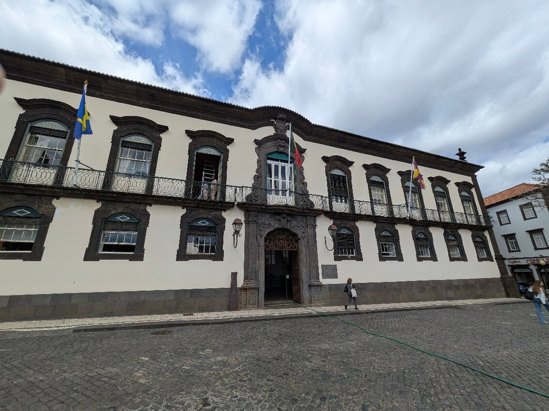 Praça do Município-沙尔必去景点