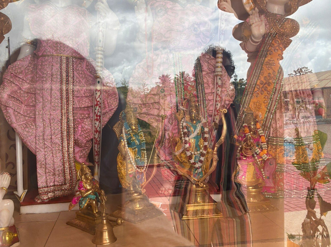 Dattatreya Temple and Hanuman Statue-西班牙港必去景点