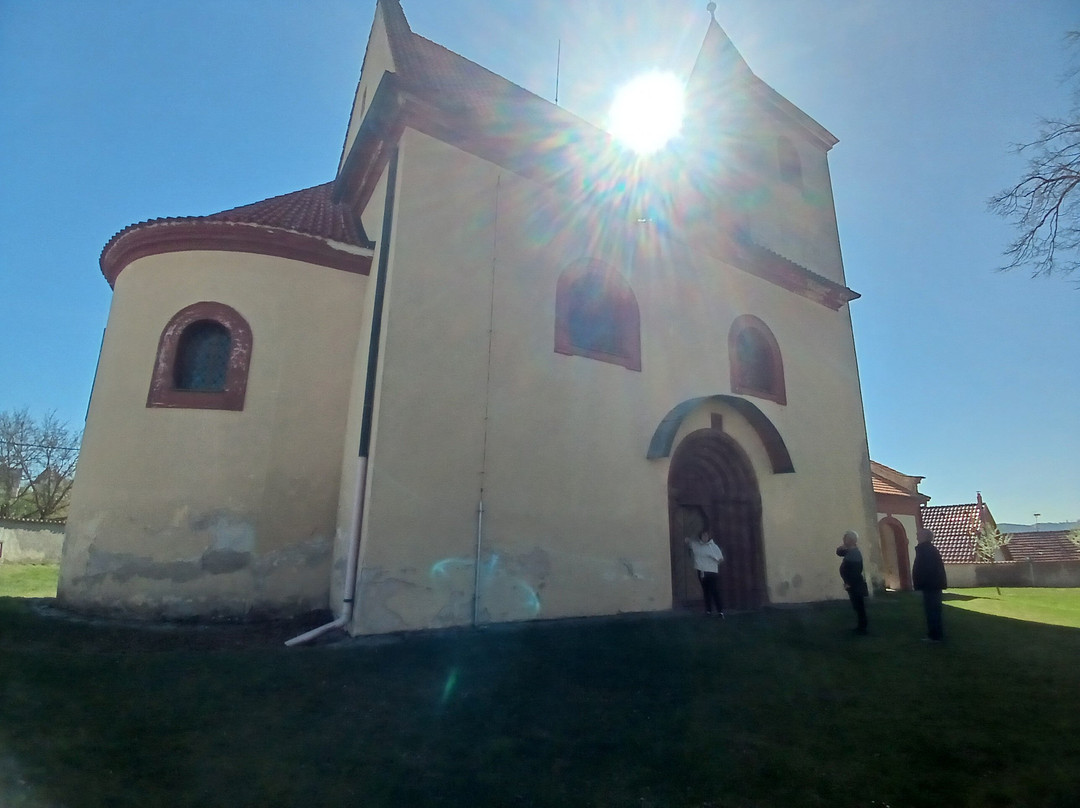 Kostel sv. Václava (St Wenceslas church)-Hrusice必去景点