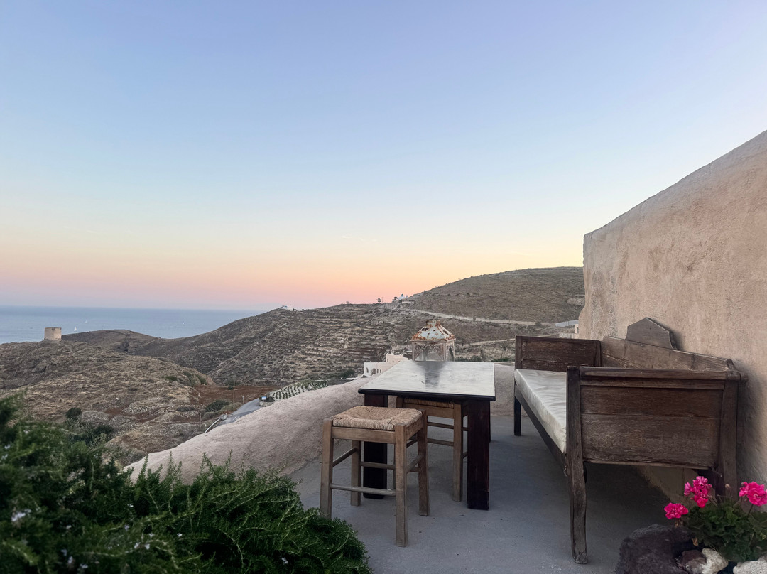 Venetian Castle of Santorini-阿克罗蒂里必去景点
