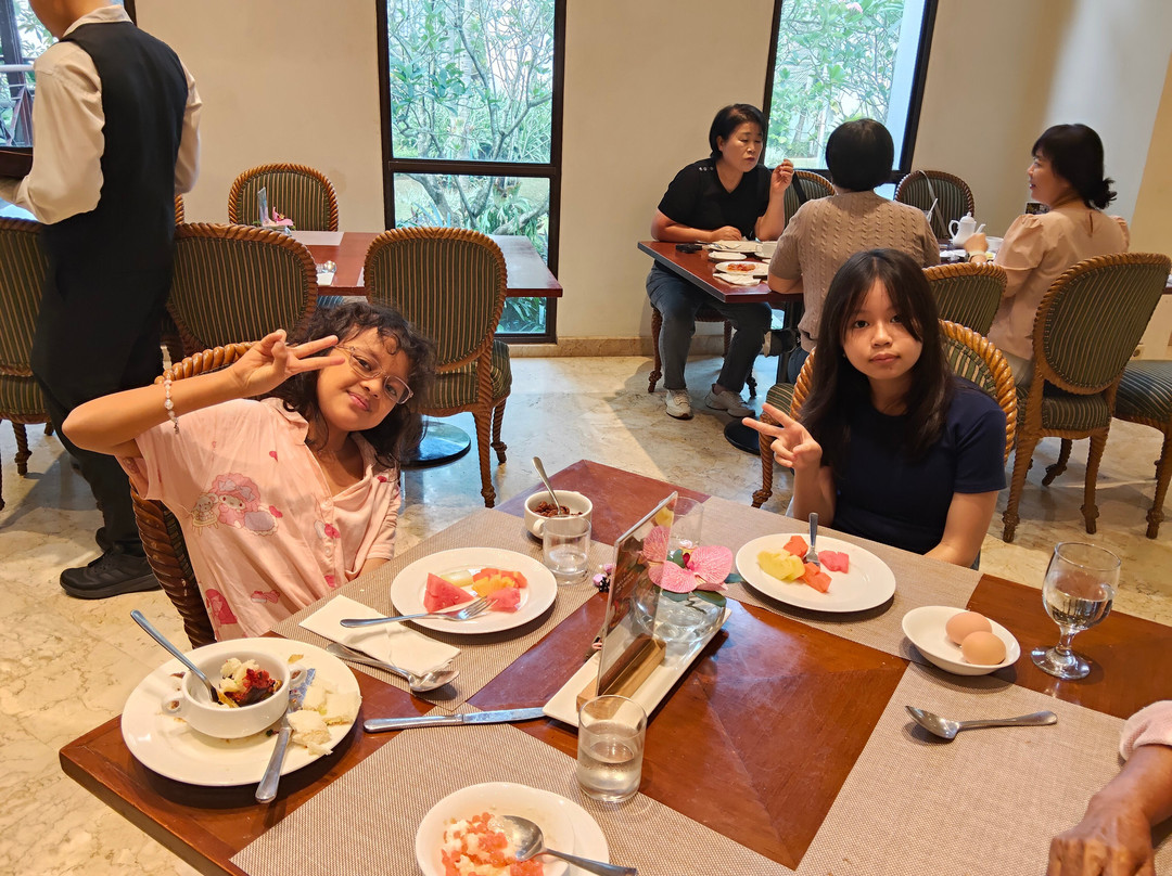 阿里亚力宝村酒店主图