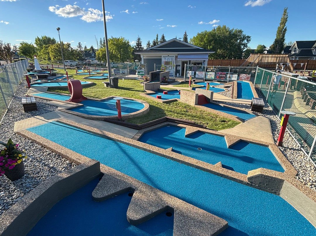 Lakeside Go-Karts & Mini-Golf-西尔万湖必去景点