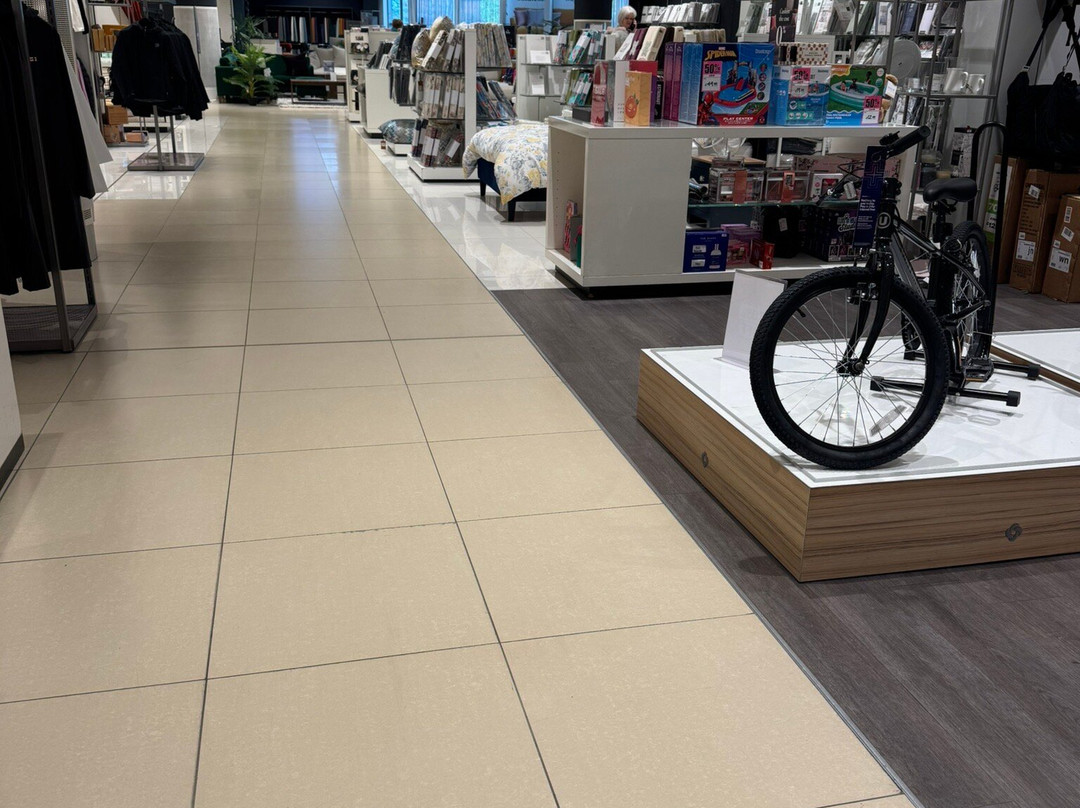 贝尔法斯特市中心欢朋酒店主图