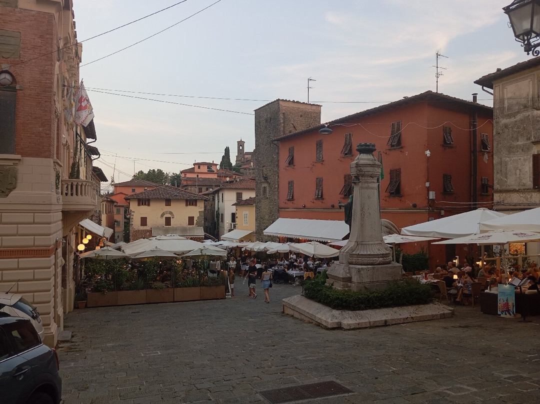 Piazza Giuseppe Giusti-Montecatini Alto必去景点