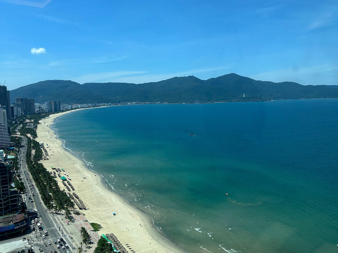 岘港莫荣安豪华酒店主图