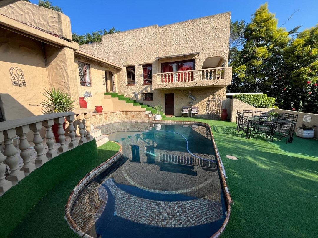 Villa Valencia主图