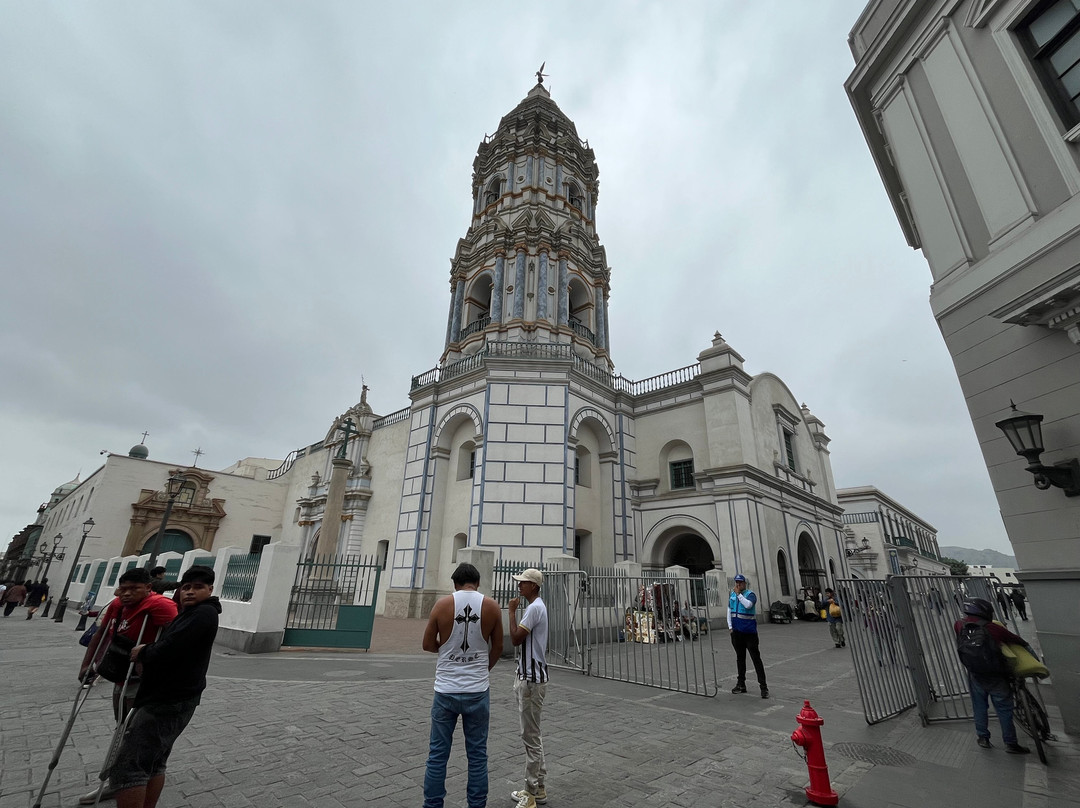 Basilica y Monasterio de Santo Domingo-利马必去景点