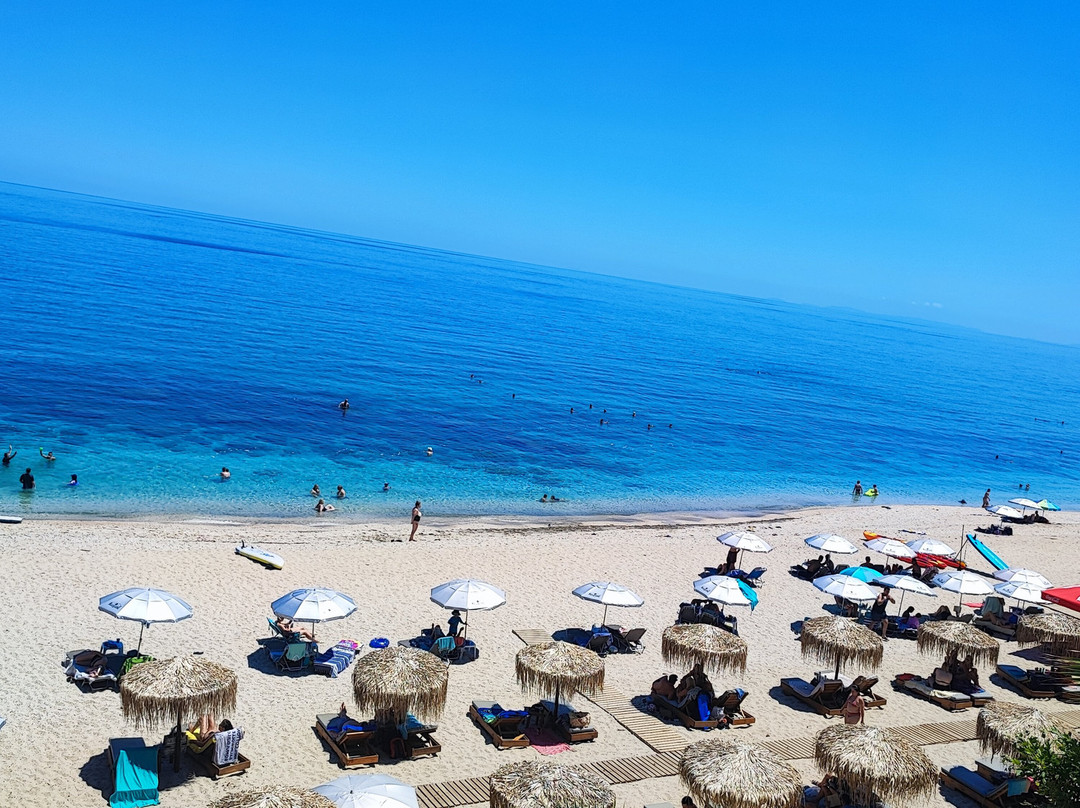 Plaka Beach-Mouresi必去景点
