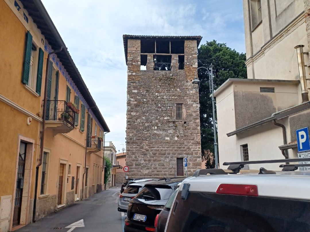 La Torra Campanaria-Toscolano-Maderno必去景点