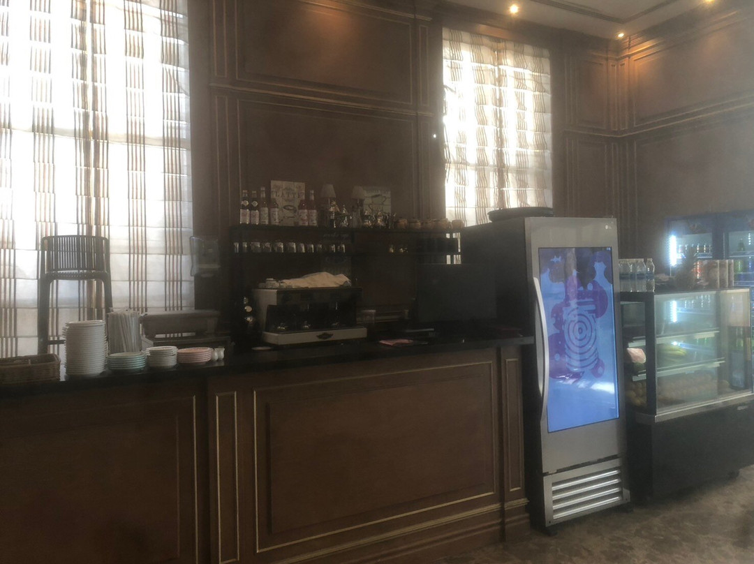 尊贵斯特拉托酒店主图