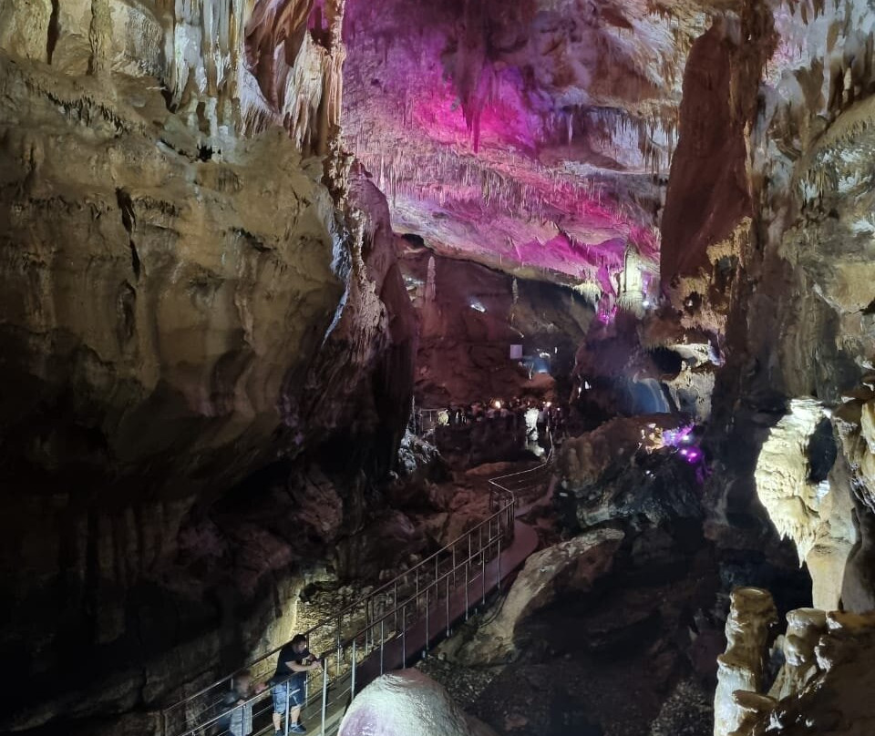 Prometheus Cave-Kumistavi必去景点