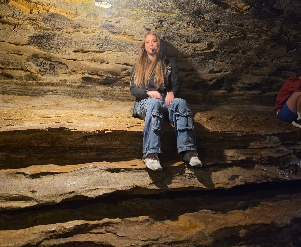 Mark Twain Cave and Cameron Cave-汉尼拔必去景点