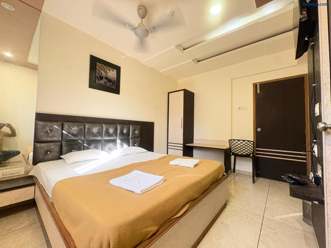 Hotel Falcon Ulhasnagar by Hotelist