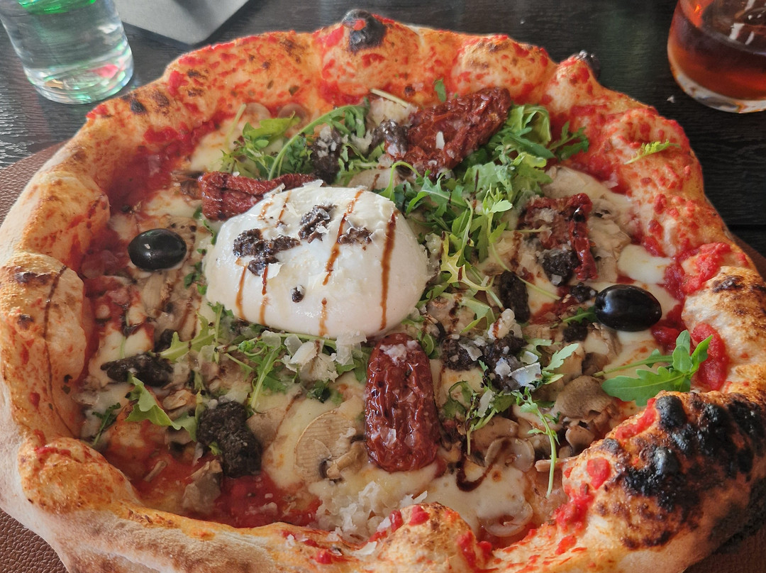 Fratelli Pizza Bar