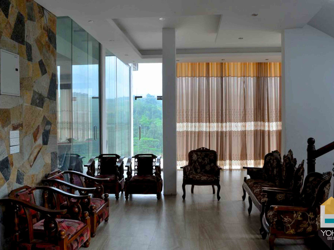 Thushara Hotel