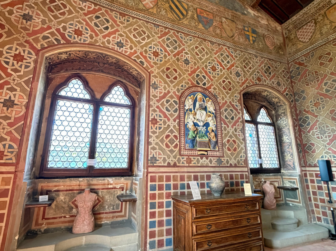 Castello di Poppi dei Conti Guidi-波皮必去景点