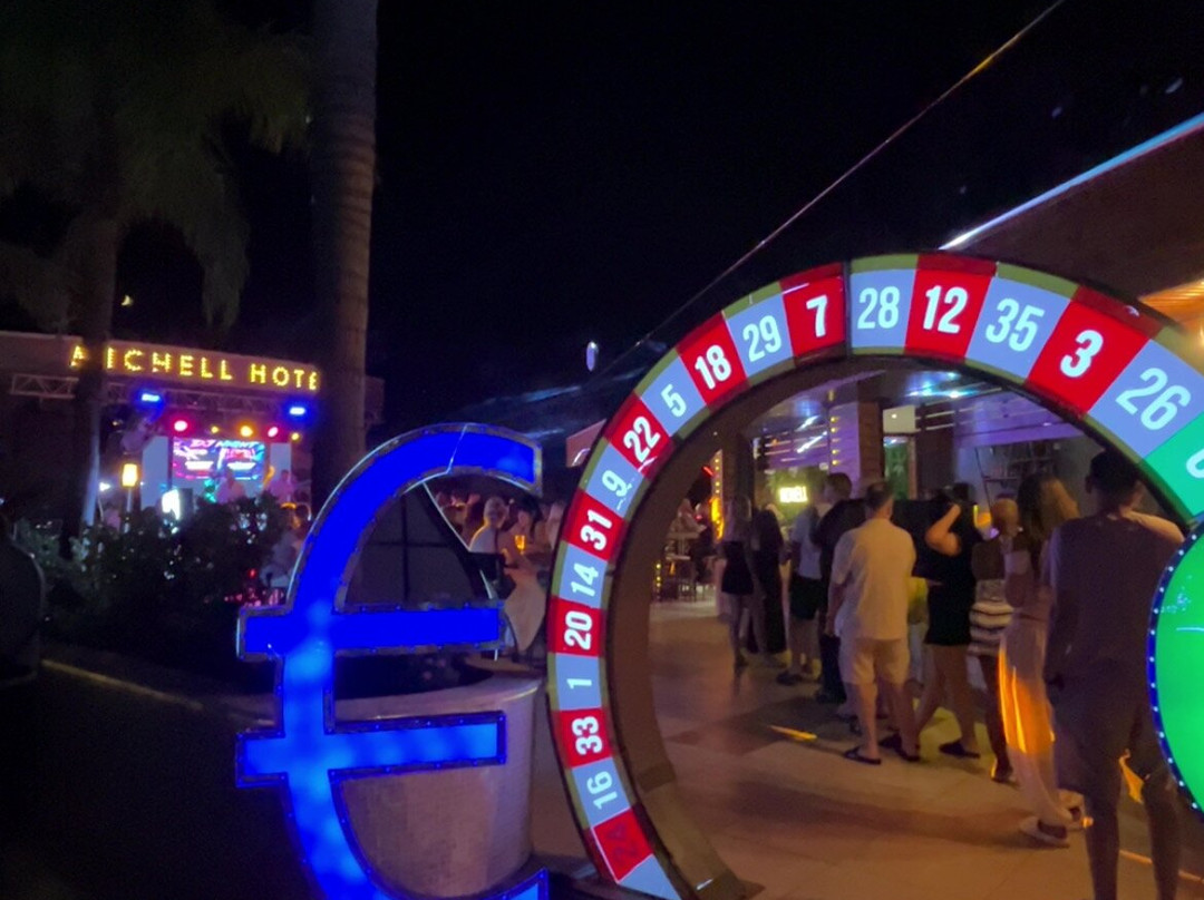 米歇尔酒店 - 限成人- 全包式主图