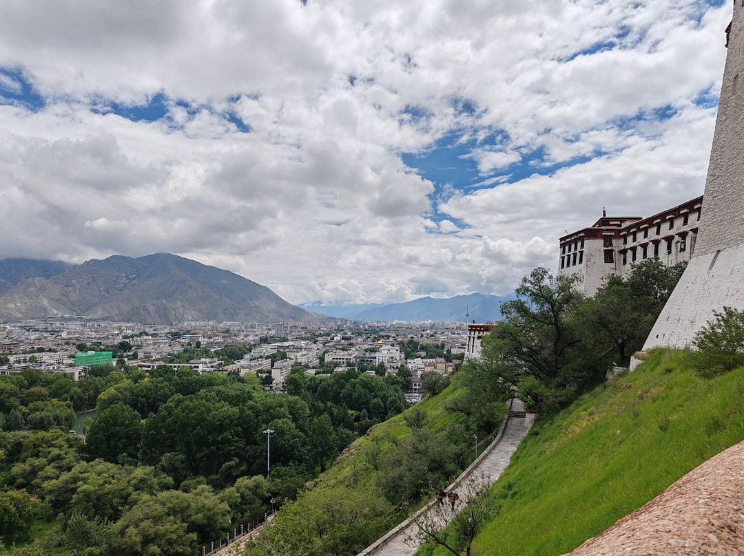 藏路旅游-拉萨市必去景点