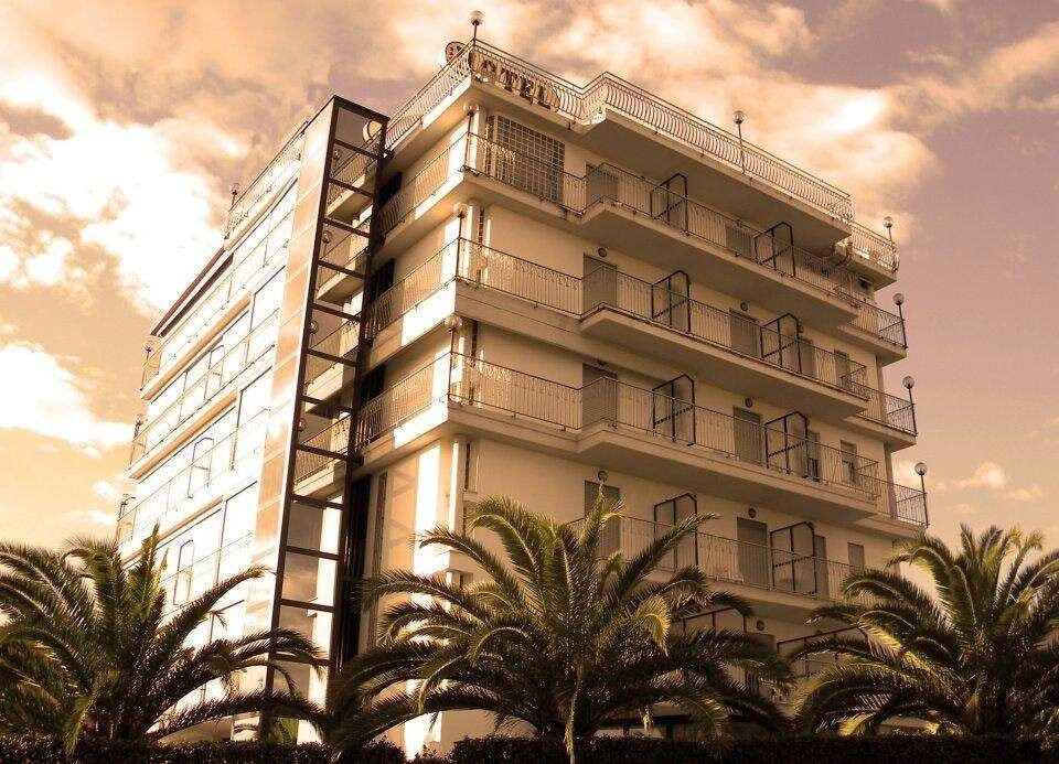 Martinsicuro酒店住宿-Hotel Villa Truentum