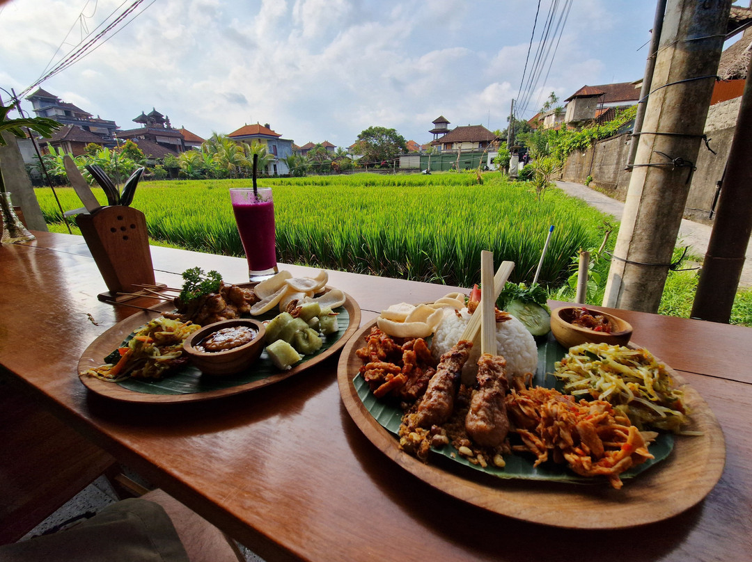 Putra Bisma Warung