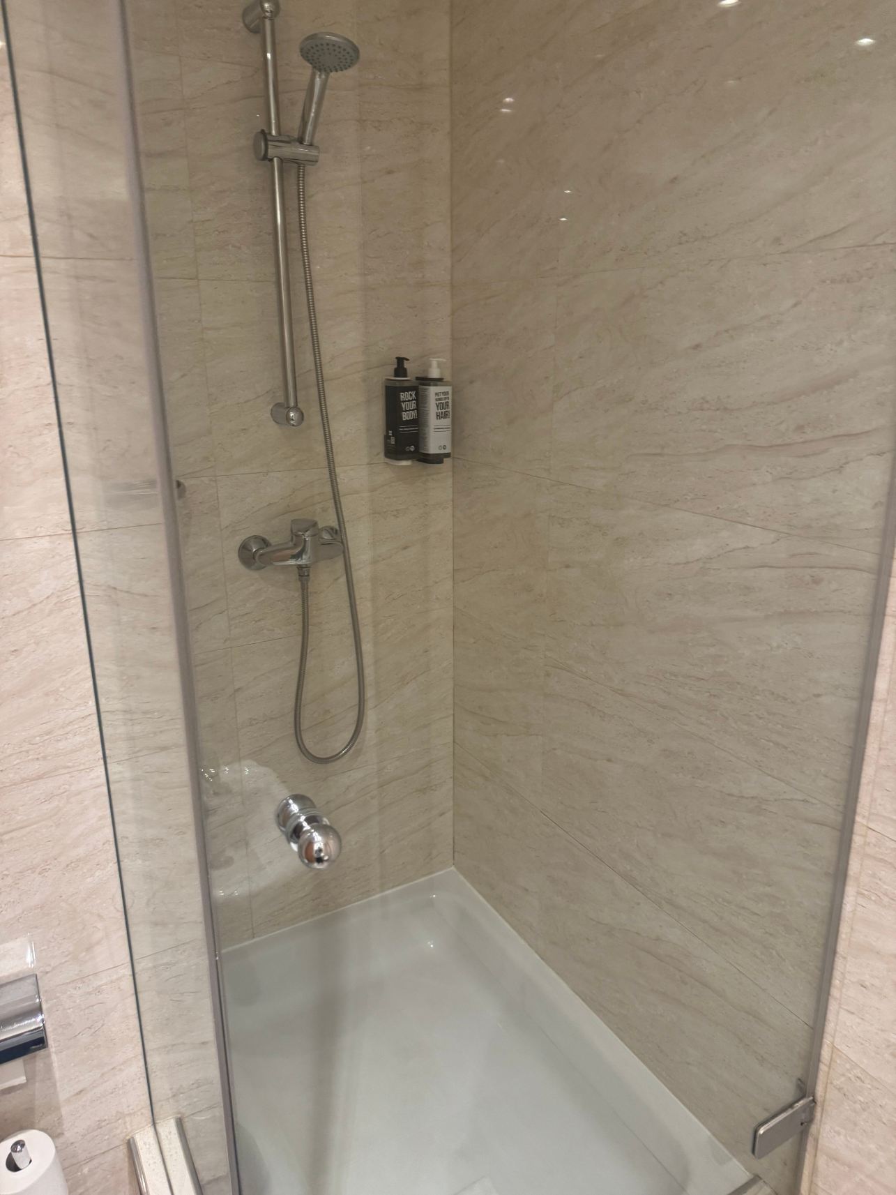 宜必思马德里阿尔卡拉格瑞纳酒店-浴室