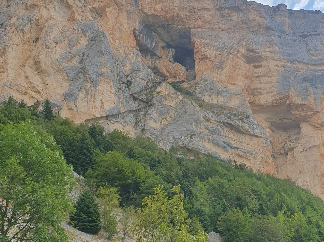 Grotte del Cavallone-Lama dei Peligni必去景点
