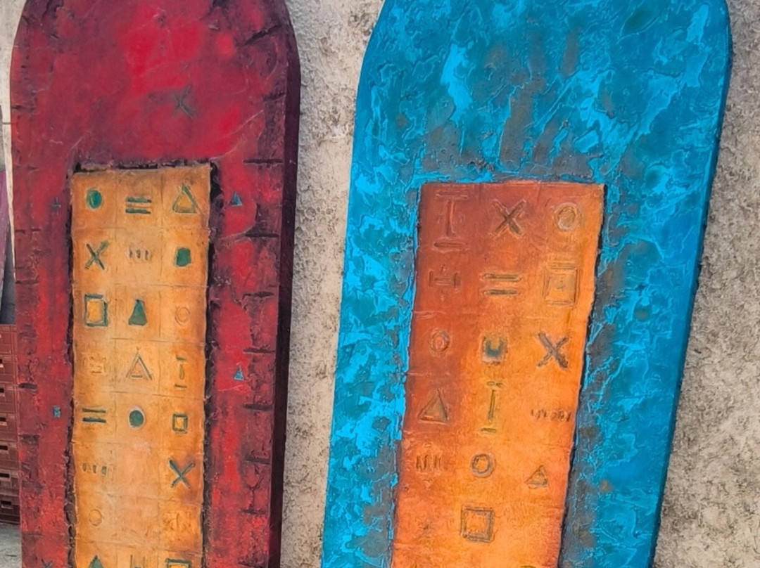 Art Gallery Contemporary Tapiézo-Roussillon必去景点