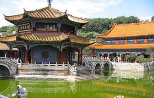 昆明金孔雀大酒店主图