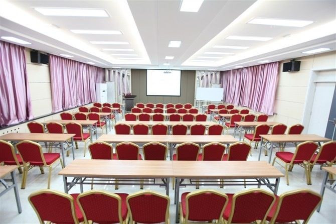 宣化县酒店住宿-华庭快捷酒店