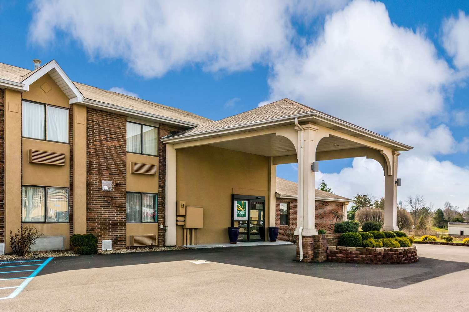 Quality Inn I-74 Batesville-官方