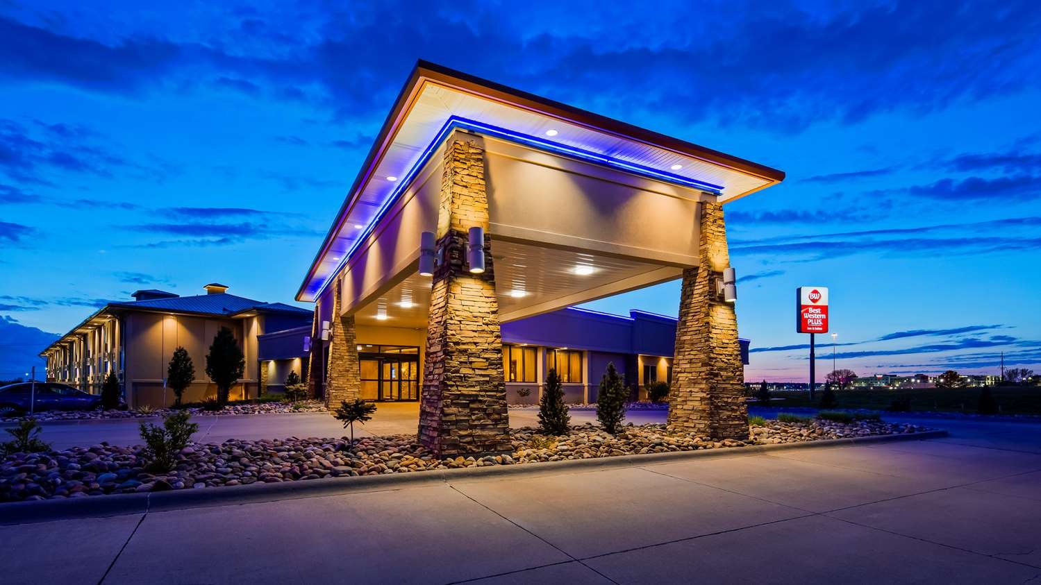 Best Western Plus Mid Nebraska Inn & Suites-官方