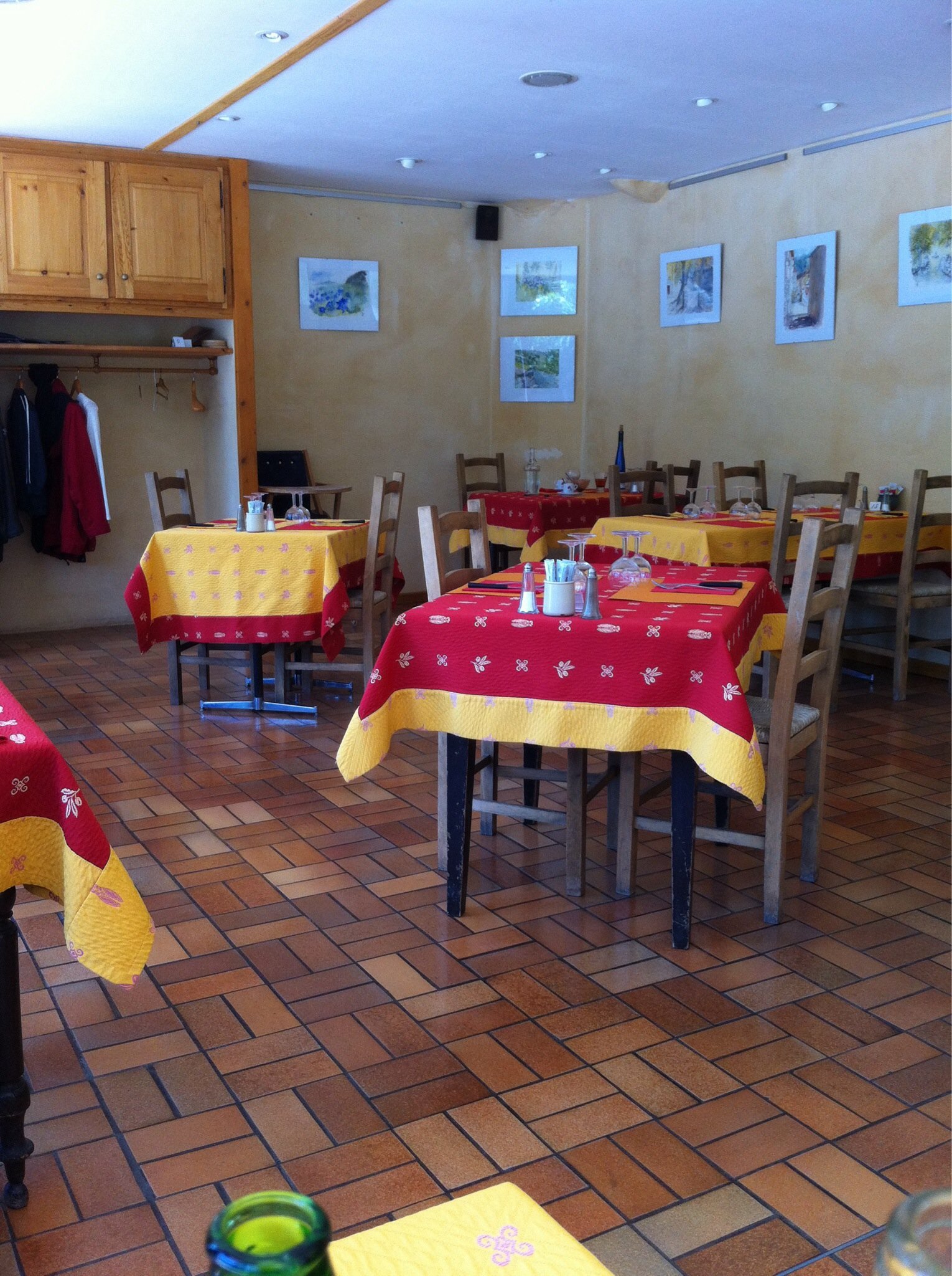 Hotel Restaurant Les Alpins-餐饮