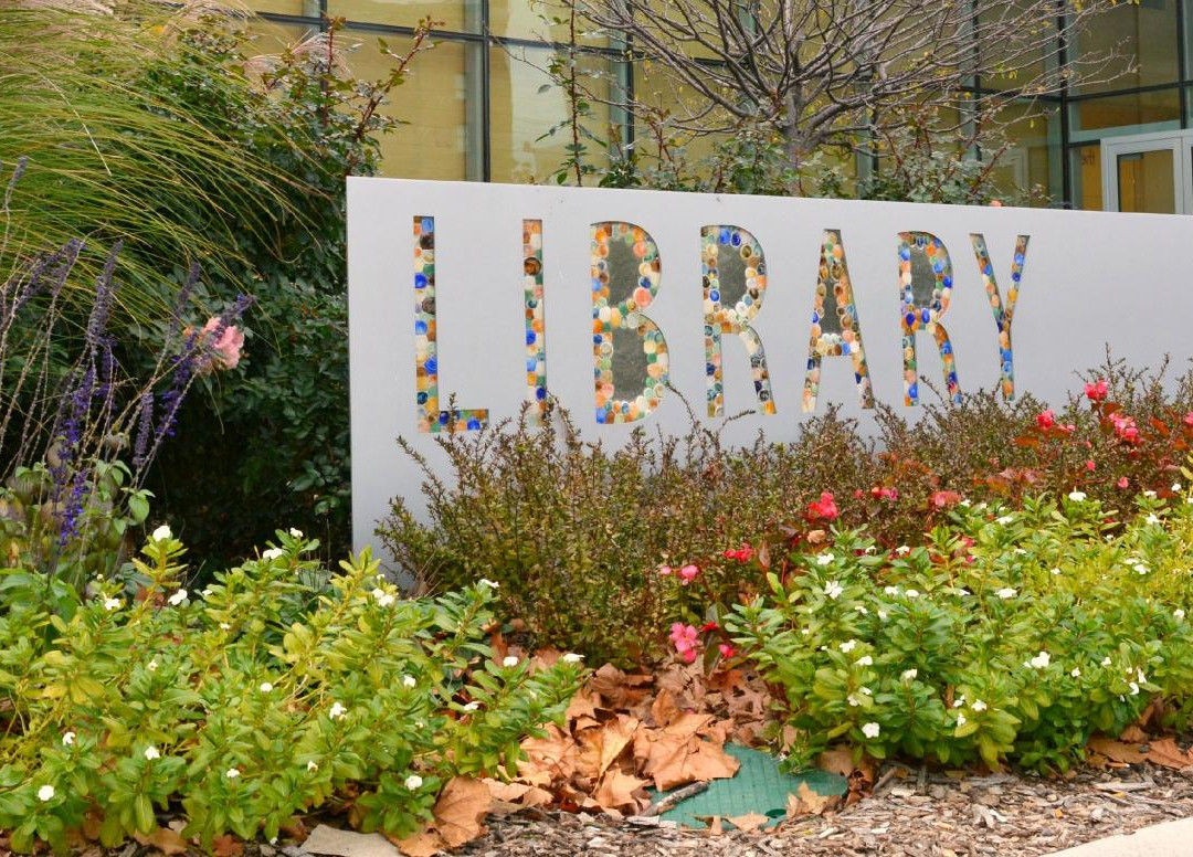 Lawrence Public Library景点图片