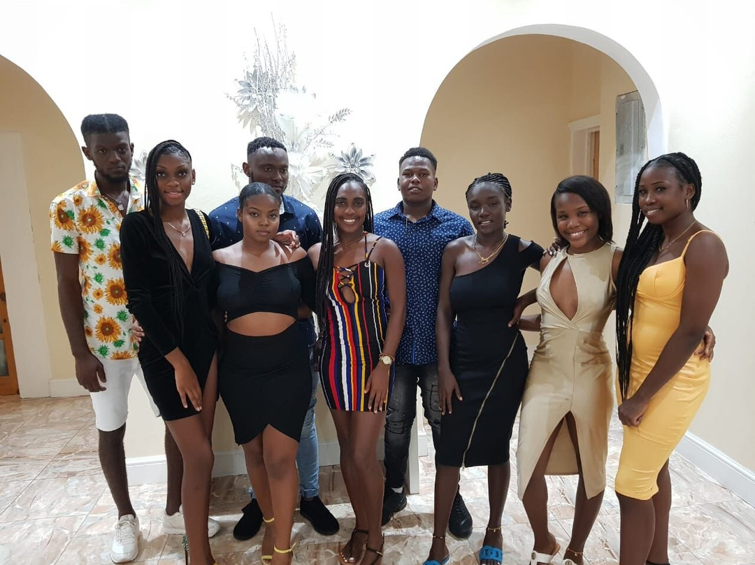 Arms Of Charms Guesthouse主图