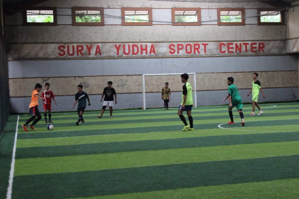 Surya Yudha Hotel主图