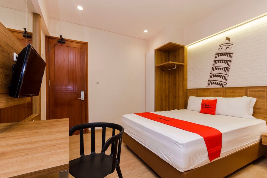 RedDoorz Plus @ CBD Bintaro-客卧