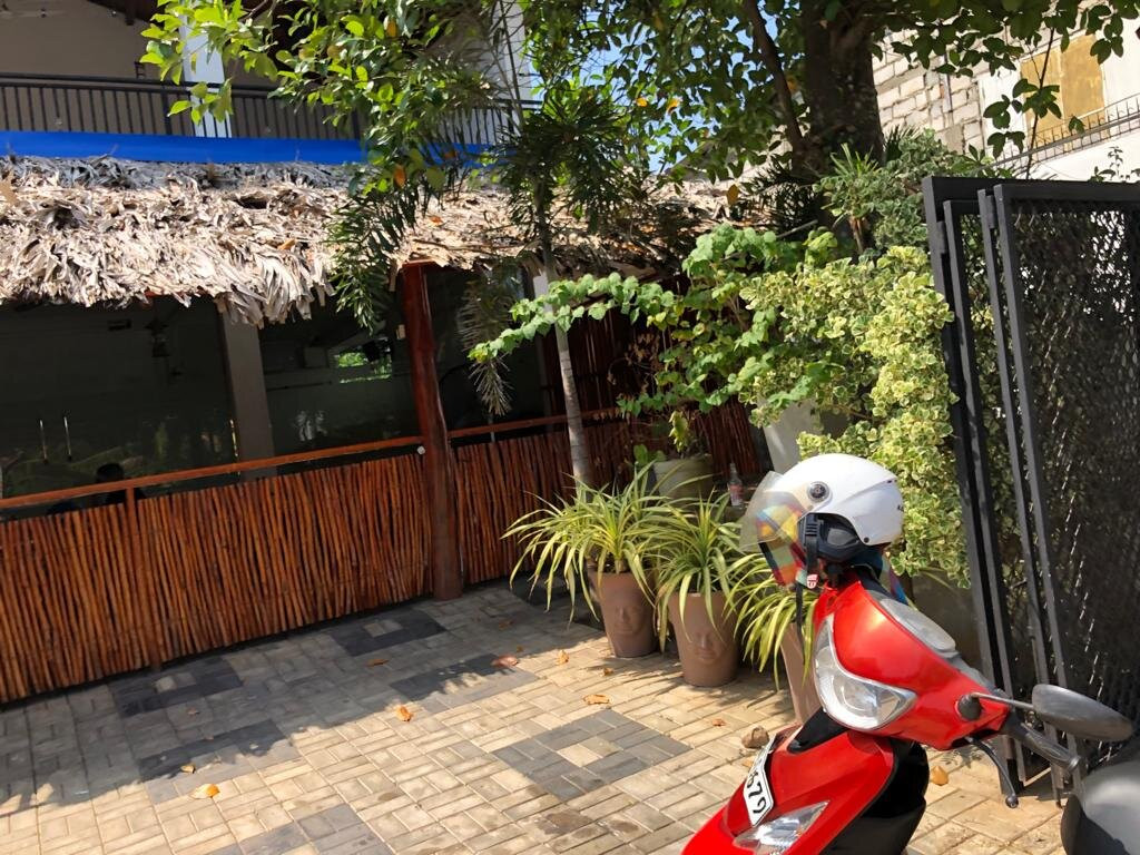 Oyo 495 Hmc Leisure House & Restaurant