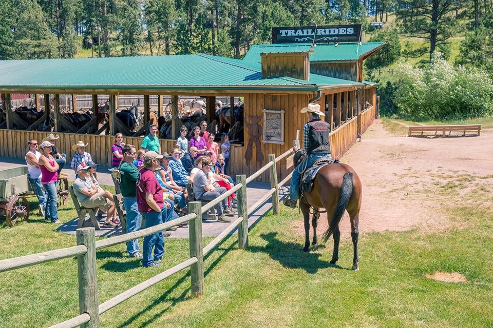 The Stables at Palmer Gulch-希尔城必去景点