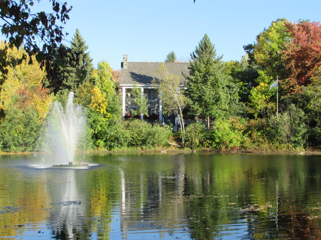 Sainte-Julie旅游景点-Le Centre d'Exposition du Vieux Presbytere
